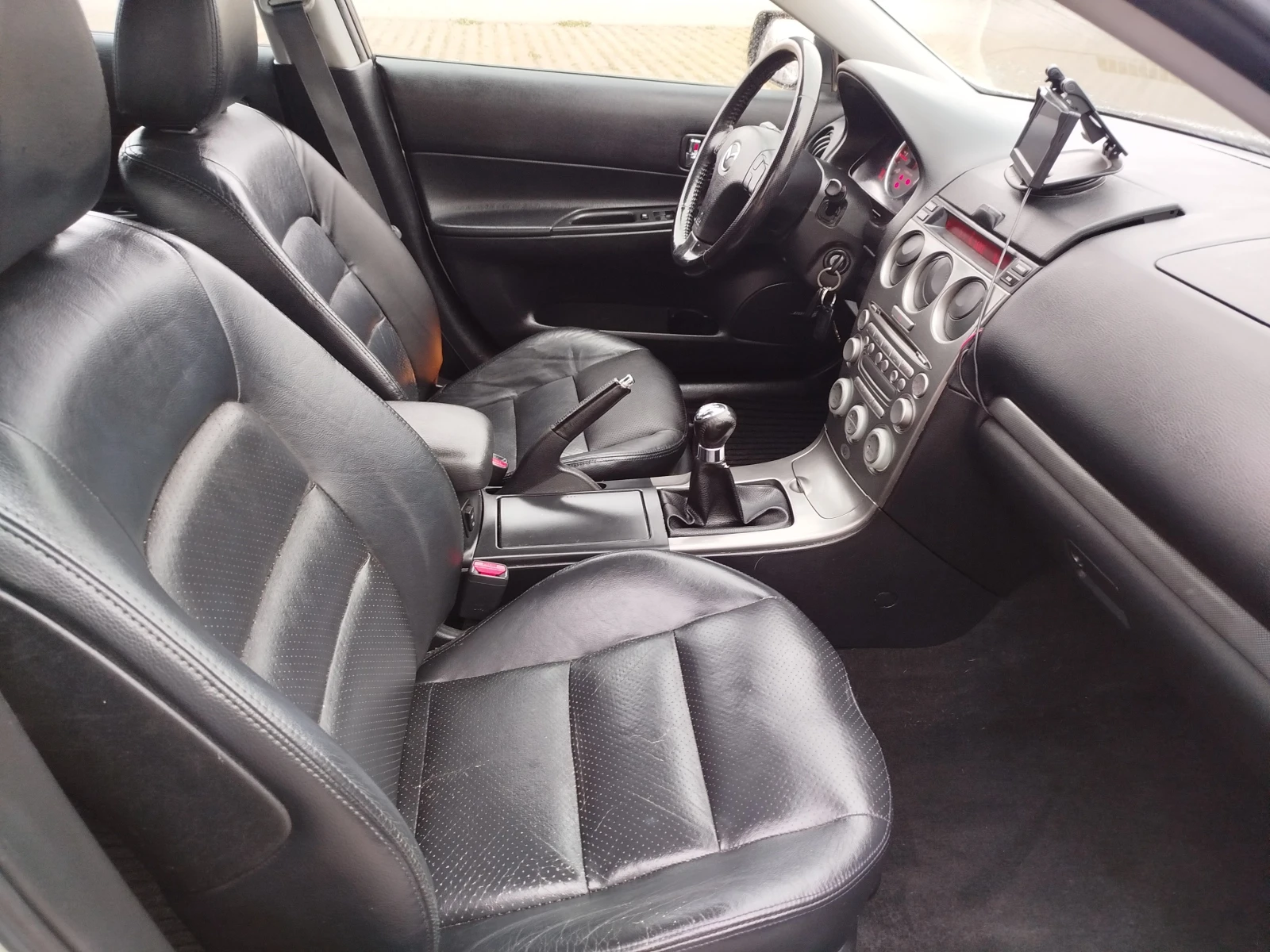 Mazda 6 2.0TDI-BOSE-XENON, снимка 14 - Автомобили и джипове - 56733483