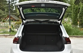 VW Tiguan 2.0TDI/3xR Line/4motion/Distronic/Cam360/Panorama, снимка 17