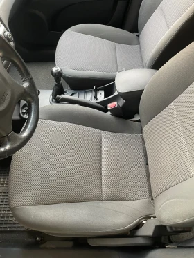 Kia Sportage 2.0i  | Mobile.bg    12