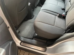 Kia Sportage 2.0i  | Mobile.bg    13