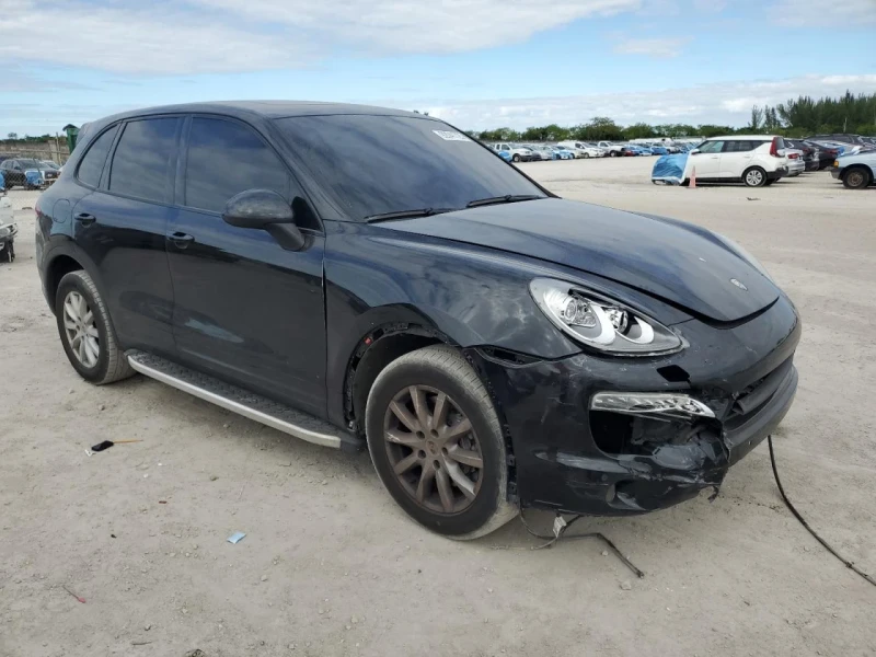 Porsche Cayenne 3.0i - Панорама - Подгрев -Обдухване-ОЧАКВАН ВНОС, снимка 4 - Автомобили и джипове - 52868888