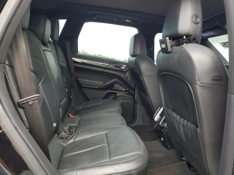 Porsche Cayenne 3.0i - Панорама - Подгрев -Обдухване-ОЧАКВАН ВНОС, снимка 9 - Автомобили и джипове - 52868888