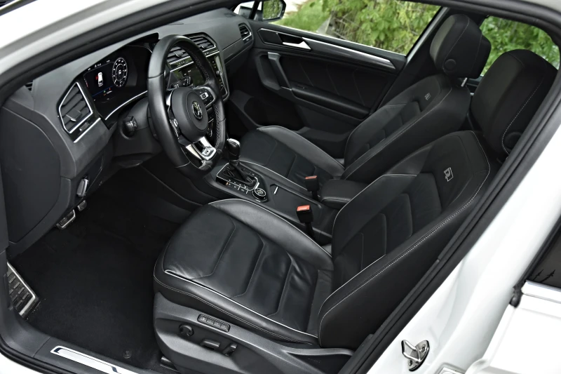 VW Tiguan 2.0TDI/3xR Line/4motion/Distronic/Cam360/Panorama, снимка 9 - Автомобили и джипове - 53126148
