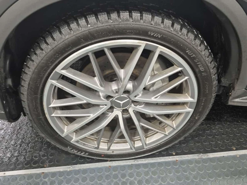Mercedes-Benz GLC AMG 43  CARFAX, снимка 17 - Автомобили и джипове - 53522683