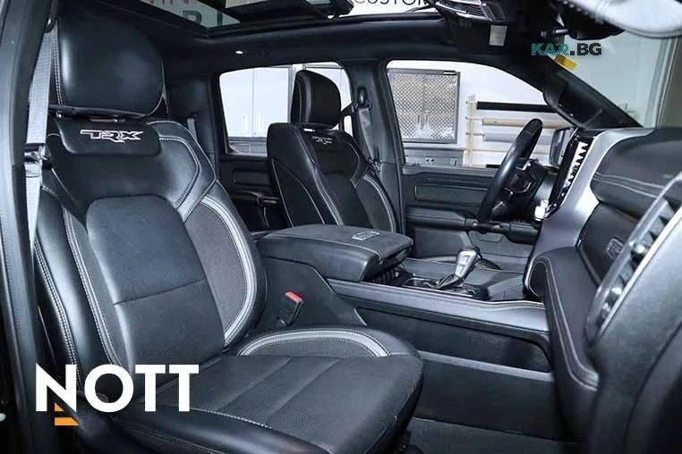 Dodge RAM 1500 TRX* Crew Cab* 4WD* КОЖА* ПОДГРЕВ* ПАНО* КАМЕРА* , снимка 13 - Автомобили и джипове - 55990251
