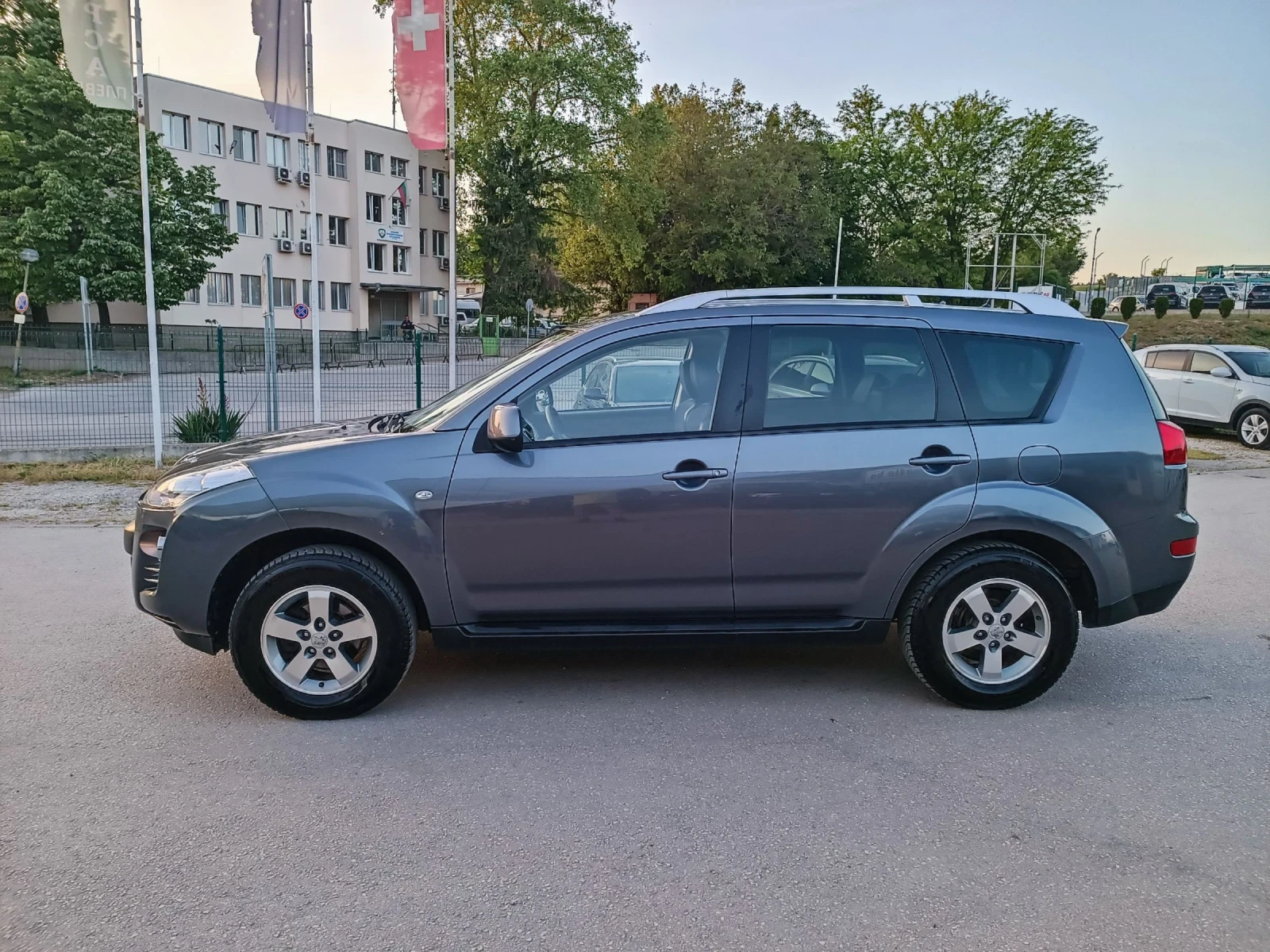 Peugeot 4007 2.4i-170кс-ШВЕЙЦАРИЯ-РЪЧКА-4Х4 - изображение 6