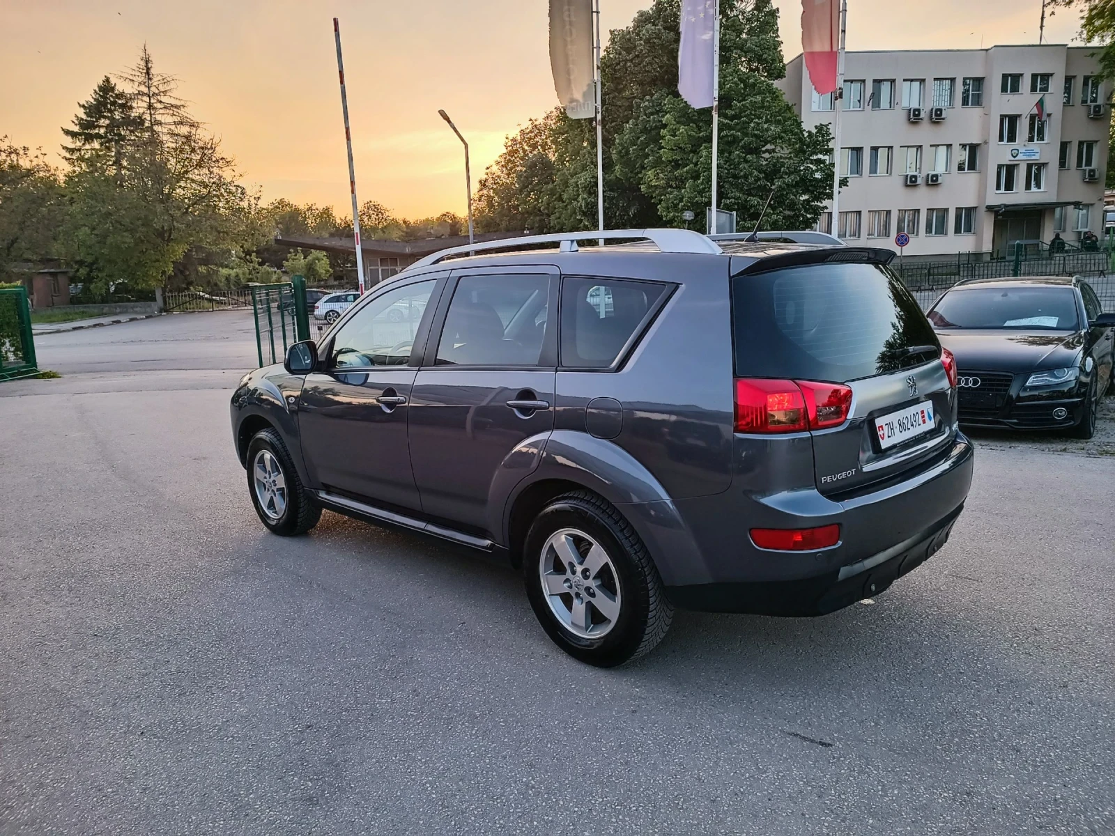 Peugeot 4007 2.4i-170кс-ШВЕЙЦАРИЯ-РЪЧКА-4Х4 - изображение 5