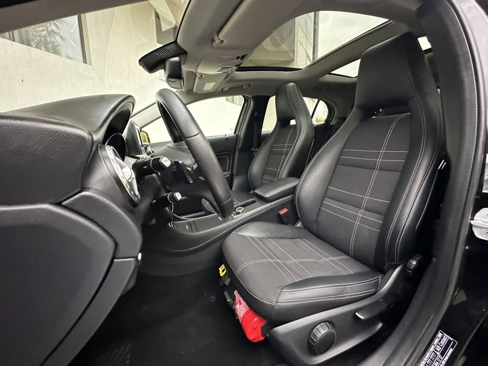 Mercedes-Benz GLA 200 d / ПОДГРЕВ / ПАНОРАМА  - изображение 10