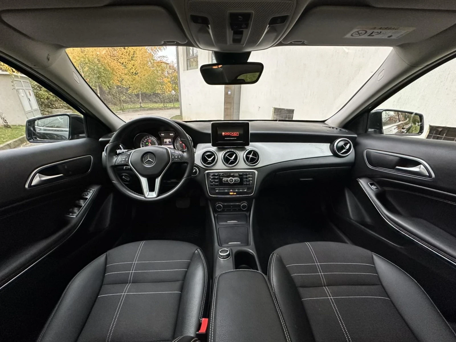 Mercedes-Benz GLA 200 d /  /   | Mobile.bg   12
