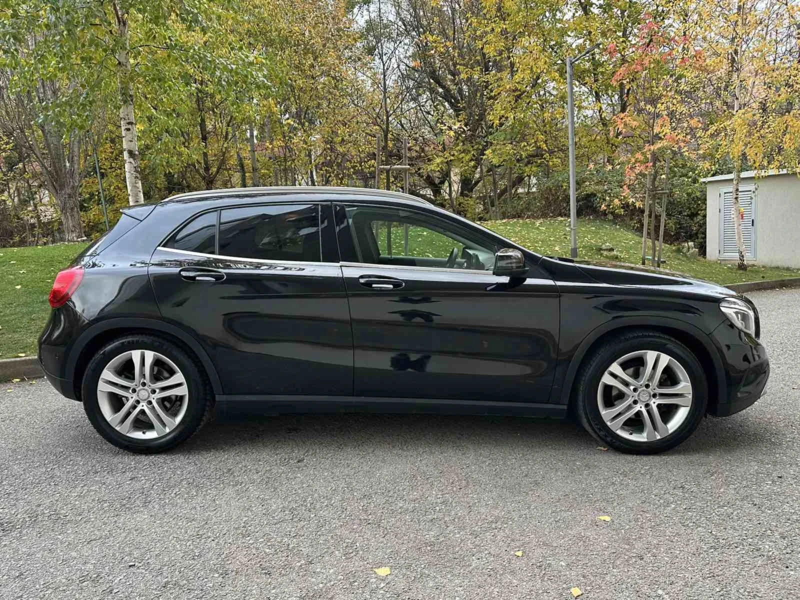 Mercedes-Benz GLA 200 d / ПОДГРЕВ / ПАНОРАМА  - изображение 8