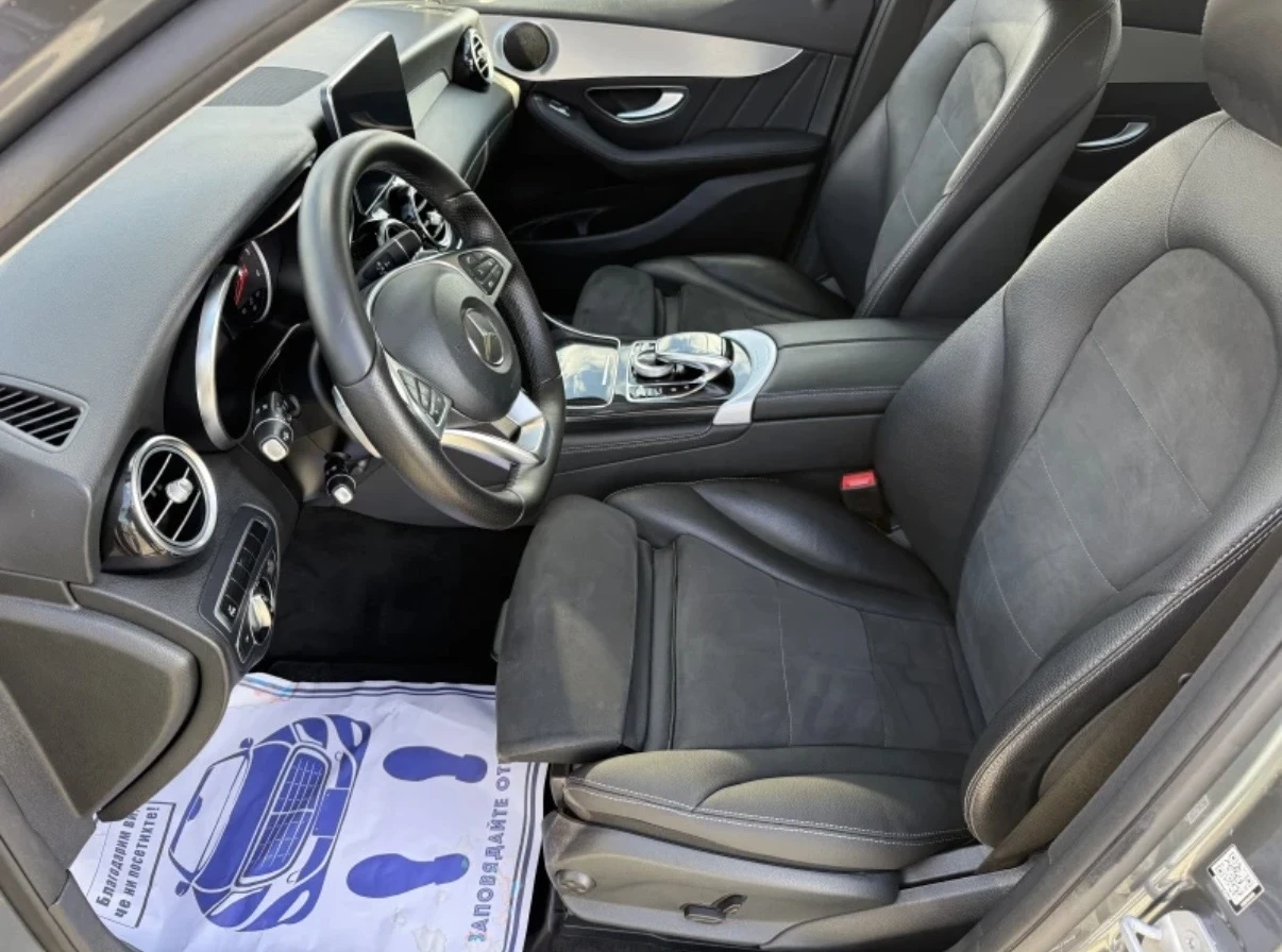 Mercedes-Benz GLC 250 AMG (КАТО НОВА)^(4-MATIC), снимка 10 - Автомобили и джипове - 52642918