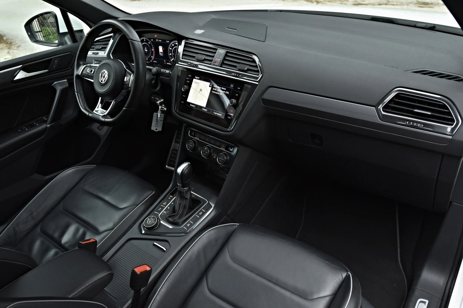 VW Tiguan 2.0TDI/3xR Line/4motion/Distronic/Cam360/Panorama | Mobile.bg � ����������� 14