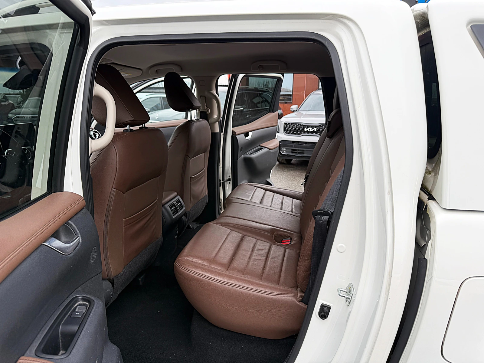 Mercedes-Benz X-Klasse 4x4-LED-BIXENON-NAVI-360KAMERI-������-GERMANIA !!! | Mobile.bg � ����������� 16