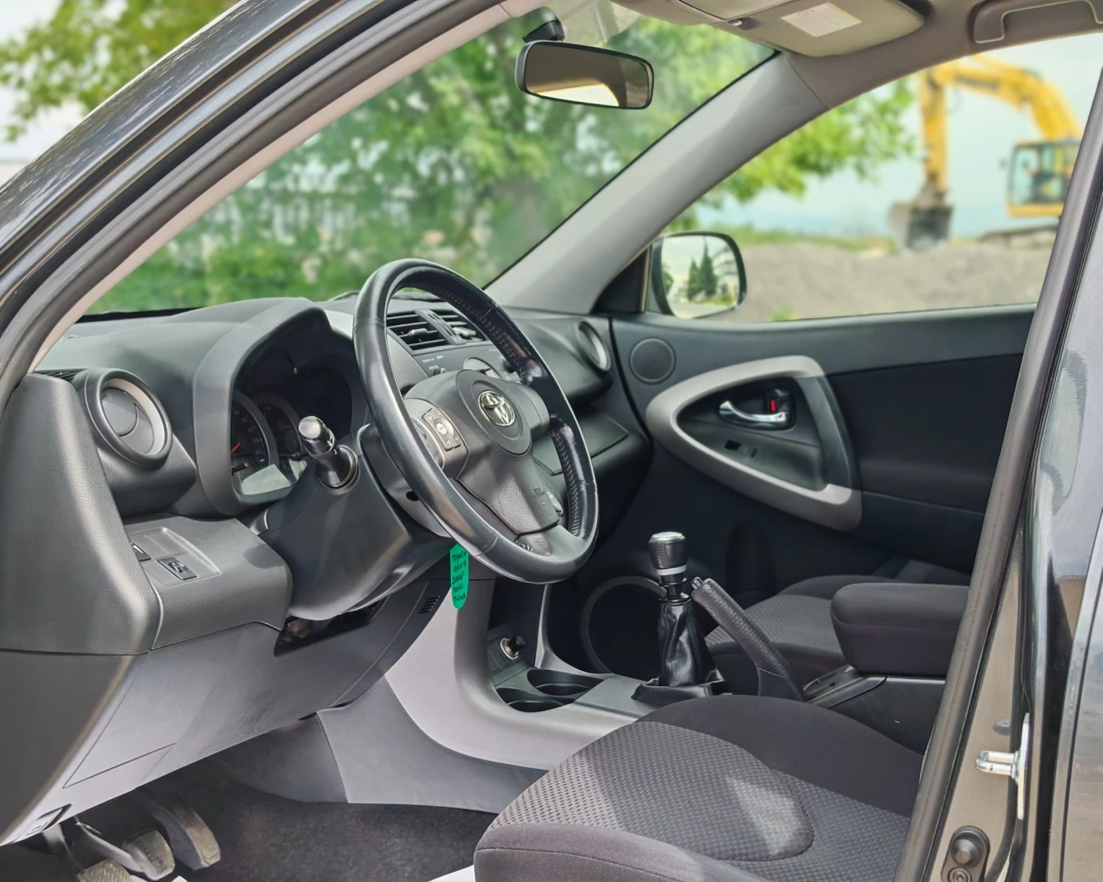 Toyota Rav4 2.2 136 К.С. ДИЗЕЛ! 4Х4! , снимка 8 - Автомобили и джипове - 55433674