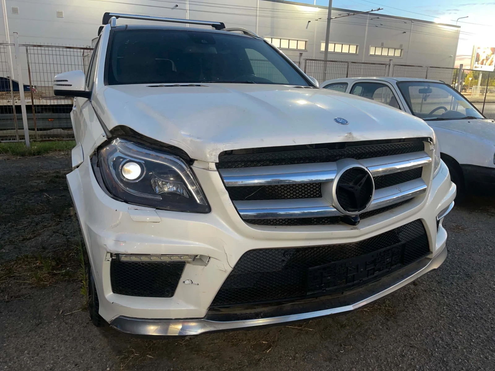 Mercedes-Benz GL 550, снимка 2 - Автомобили и джипове - 56137733
