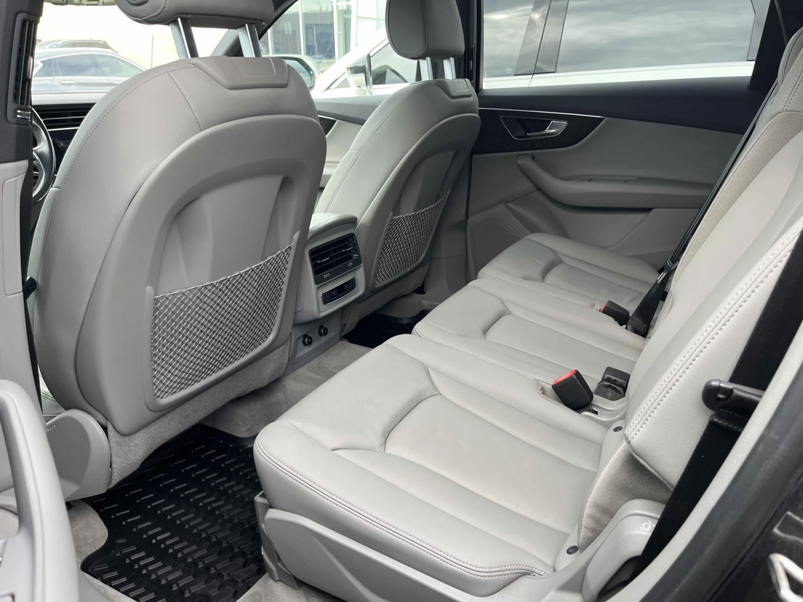 Audi Q7 Komfort, АВТОКРЕДИТ, снимка 14 - Автомобили и джипове - 56154923