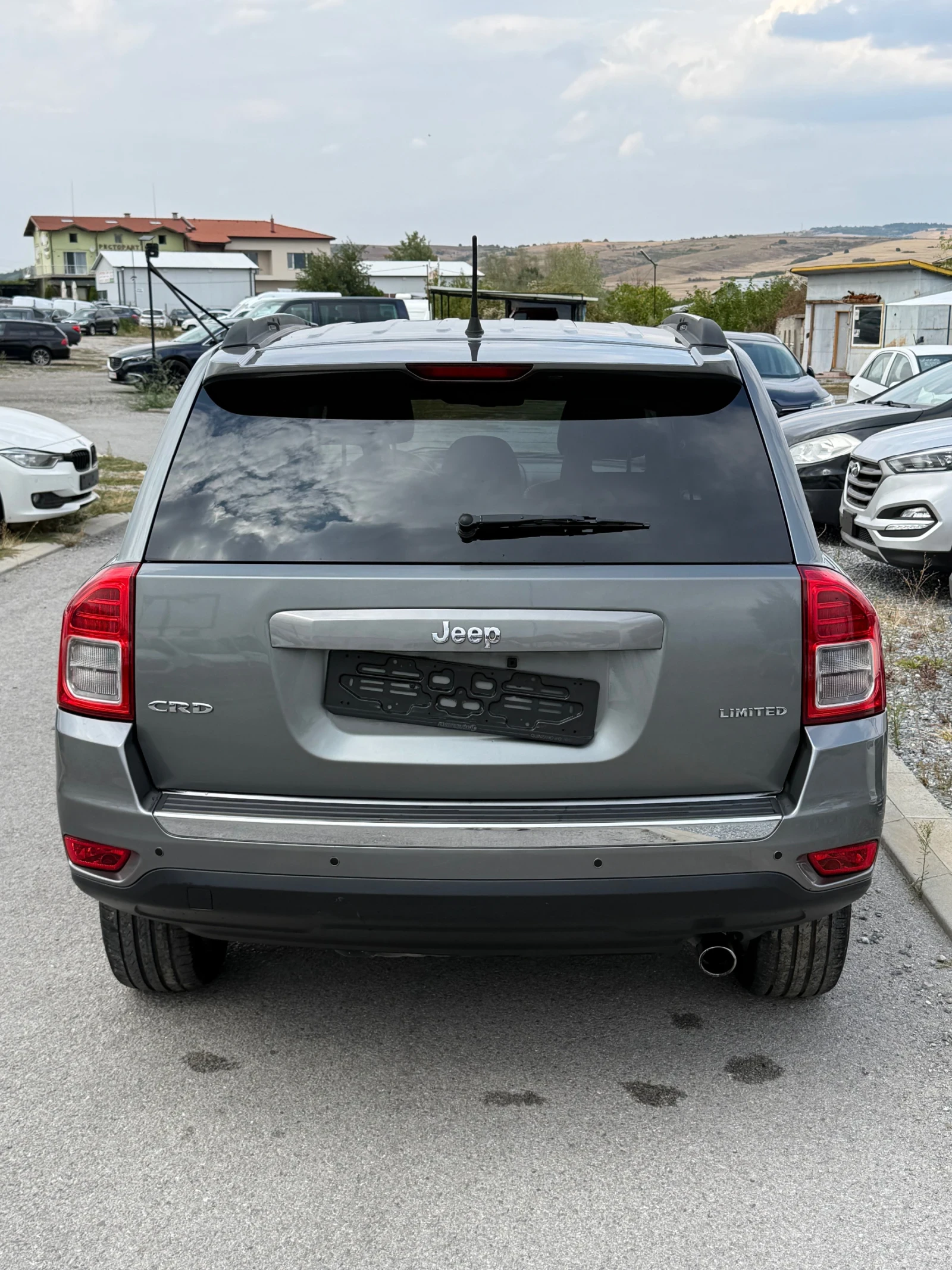 Jeep Compass 2.2 LIMITED, снимка 3 - Автомобили и джипове - 56227536