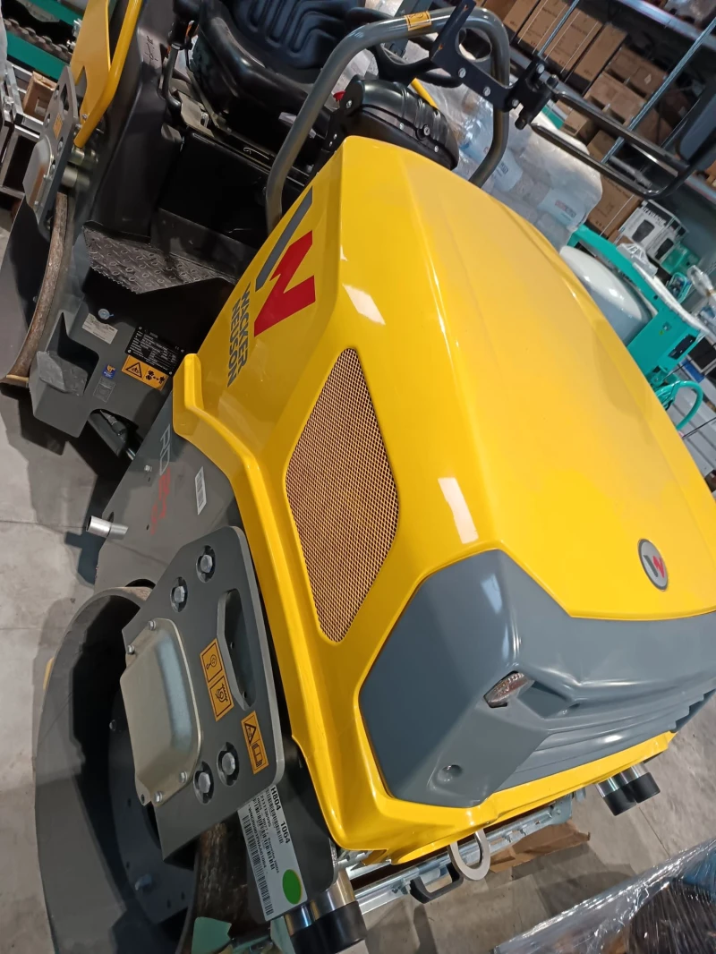 Валяк Друга марка Wacker NEUSON- само на 9 часа.УНИКАТ, снимка 4 - Индустриална техника - 53520394