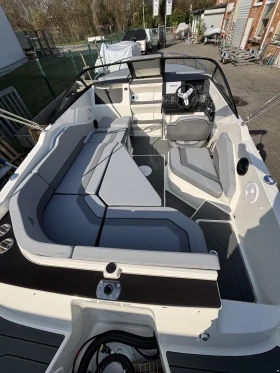 Лодка Bayliner C21, снимка 13
