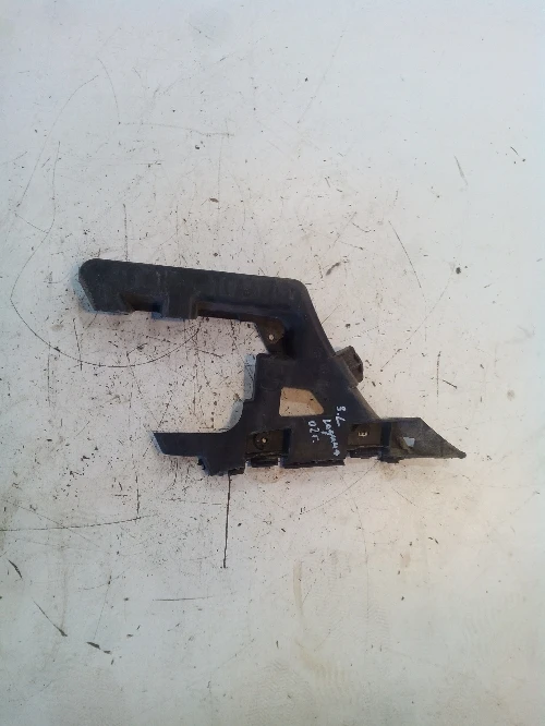 Заден ляв водач броня за Рено Лагуна хечбек