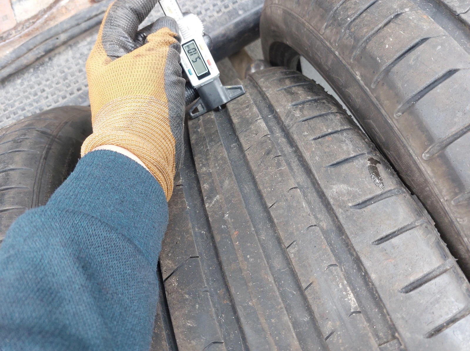 ���� 255/40R21 | Mobile.bg � ����������� 5