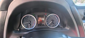 Toyota Auris, снимка 13
