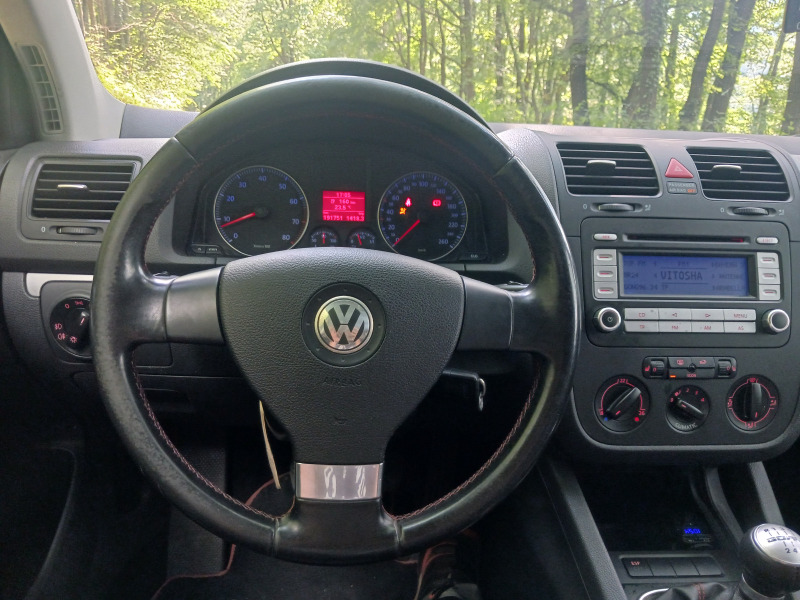 VW Golf, снимка 11 - Автомобили и джипове - 46018782