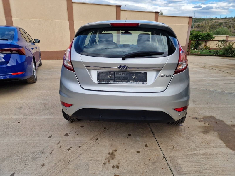 Ford Fiesta 1.25 4 цилиндъра, снимка 6 - Автомобили и джипове - 47529409