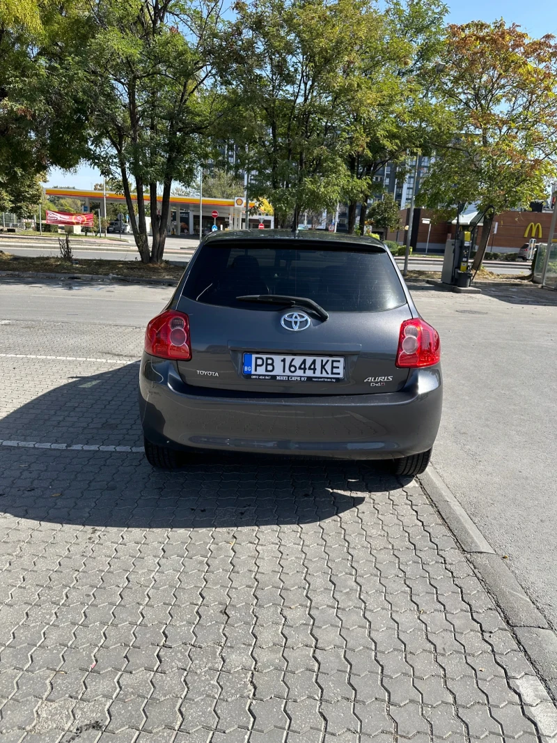 Toyota Auris, снимка 6 - Автомобили и джипове - 48421236