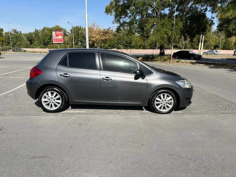 Toyota Auris, снимка 5 - Автомобили и джипове - 48421236