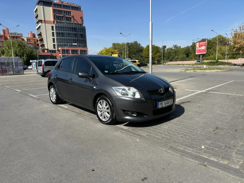 Toyota Auris, снимка 1 - Автомобили и джипове - 48421236