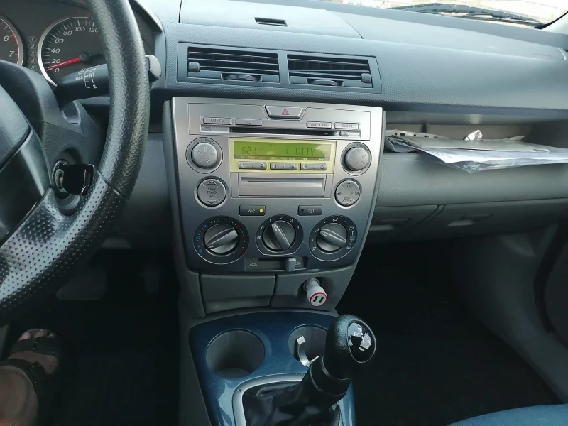 Mazda 2, снимка 7 - Автомобили и джипове - 48892913