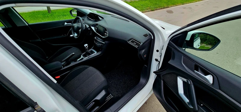 Peugeot 308 1.5  , снимка 10 - Автомобили и джипове - 50218572