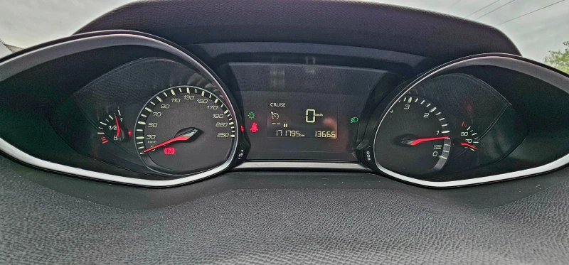 Peugeot 308 1.5  , снимка 13 - Автомобили и джипове - 50218572