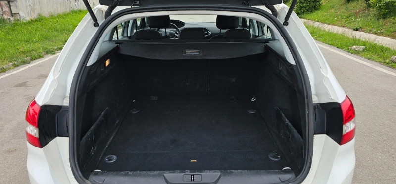 Peugeot 308 1.5  , снимка 7 - Автомобили и джипове - 50218572