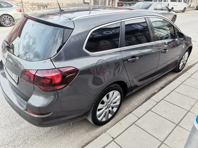 Opel Astra 1.7, снимка 5 - Автомобили и джипове - 51306320