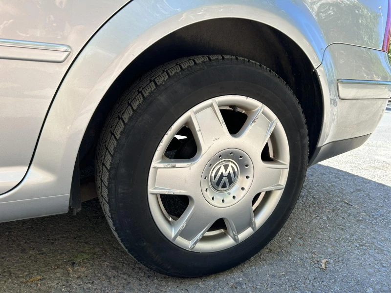 VW Bora, снимка 9 - Автомобили и джипове - 51512577