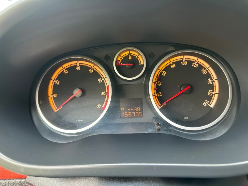 Opel Corsa, снимка 9 - Автомобили и джипове - 52744050