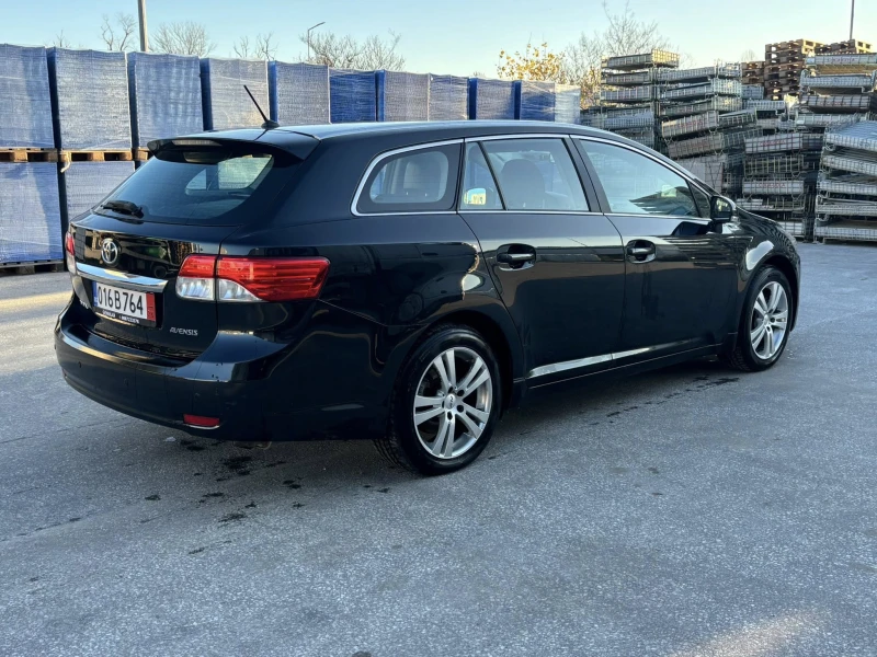 Toyota Avensis 1.8i EURO5 , снимка 5 - Автомобили и джипове - 52917277