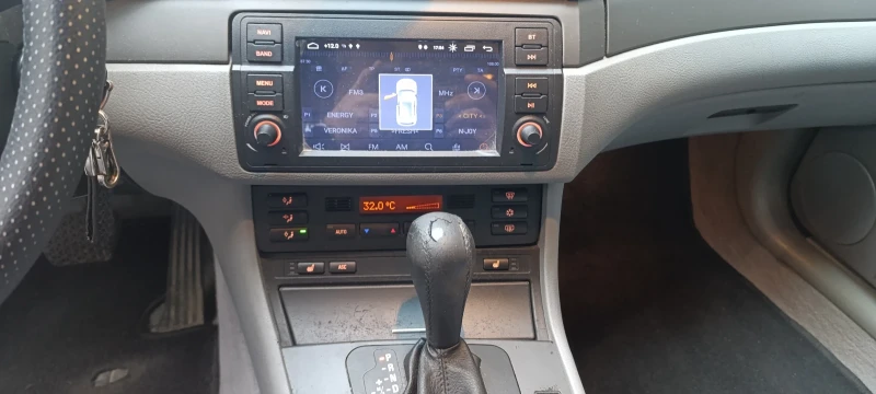 BMW 318, снимка 15 - Автомобили и джипове - 52976244