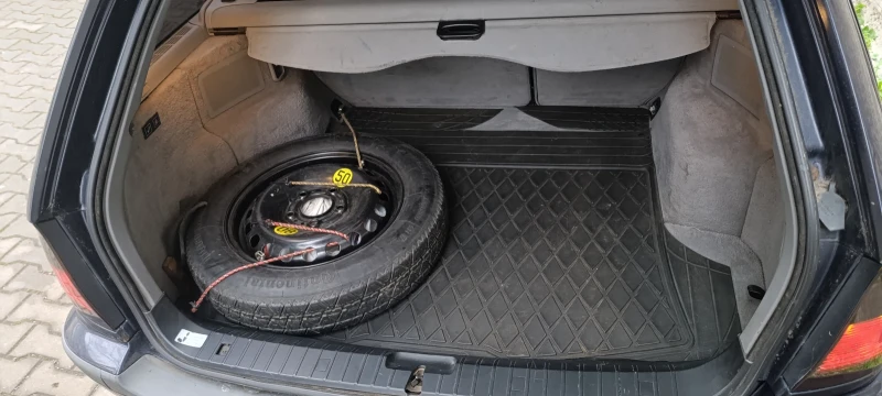 BMW 318, снимка 16 - Автомобили и джипове - 52976244