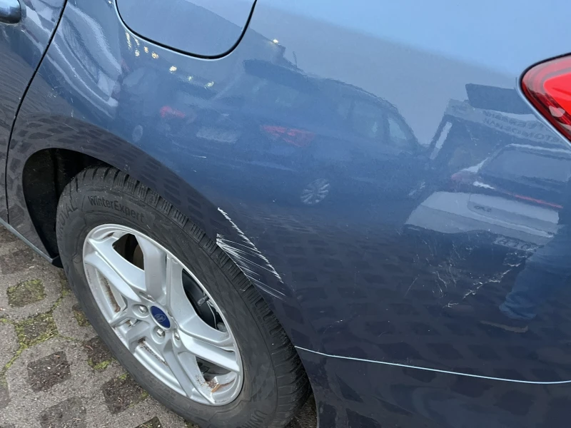 Ford Focus SW 1.0 EcoBoost 125 HP Automatic, снимка 7 - Автомобили и джипове - 53204337