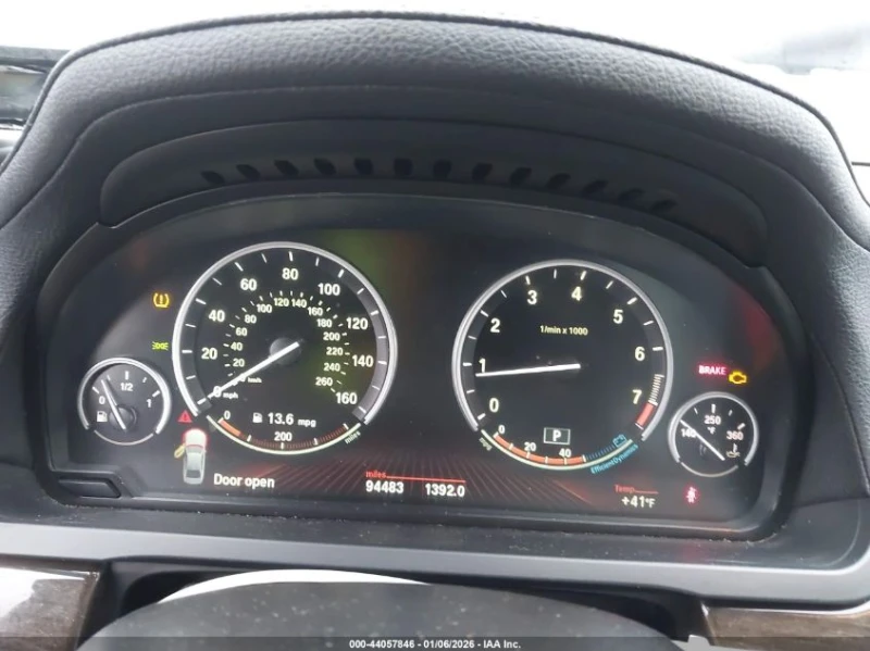 BMW 750 4.4l Li xDrive, снимка 7 - Автомобили и джипове - 53375809