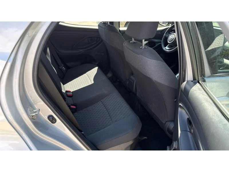 Toyota Yaris 1.5HSD ACTIVE, снимка 7 - Автомобили и джипове - 54448074