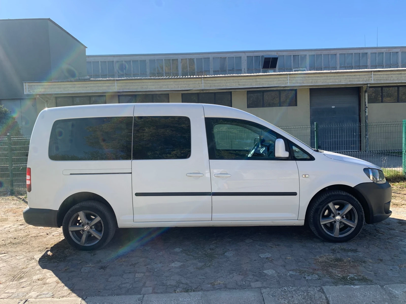 VW Caddy MAXI рампа - изображение 10