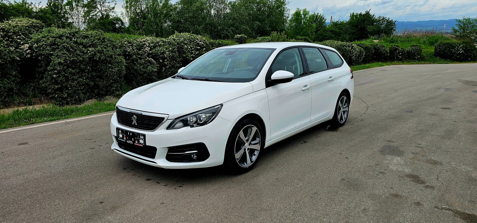 Peugeot 308 1.5   | Mobile.bg   1