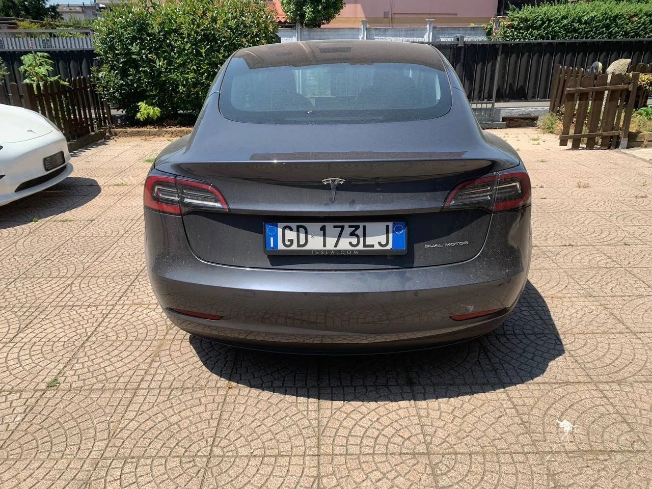 Tesla Model 3  44   | Mobile.bg   11