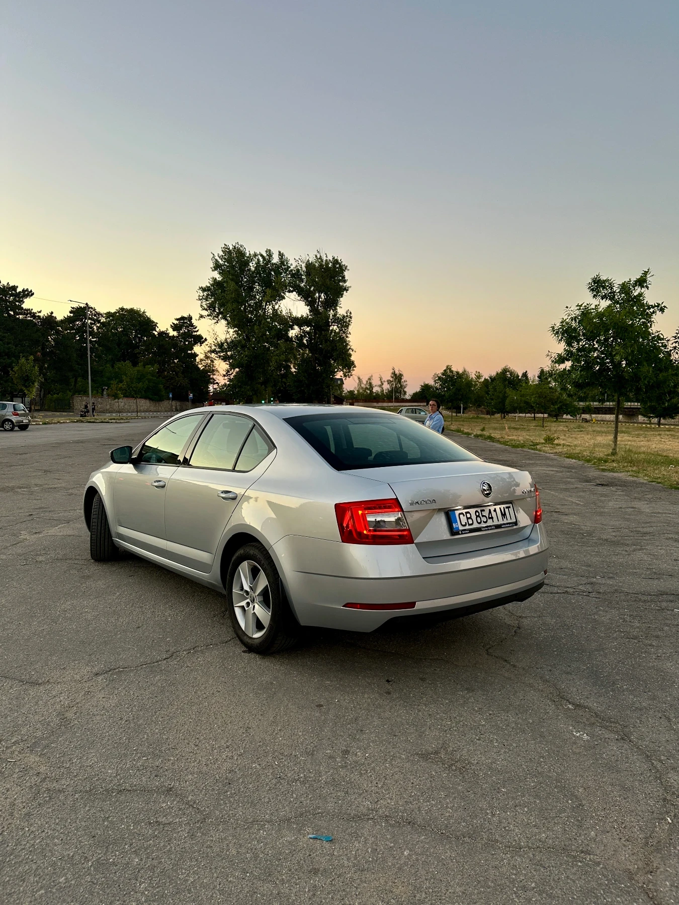 Skoda Octavia Ambition 1.6 TDI-CR - изображение 5