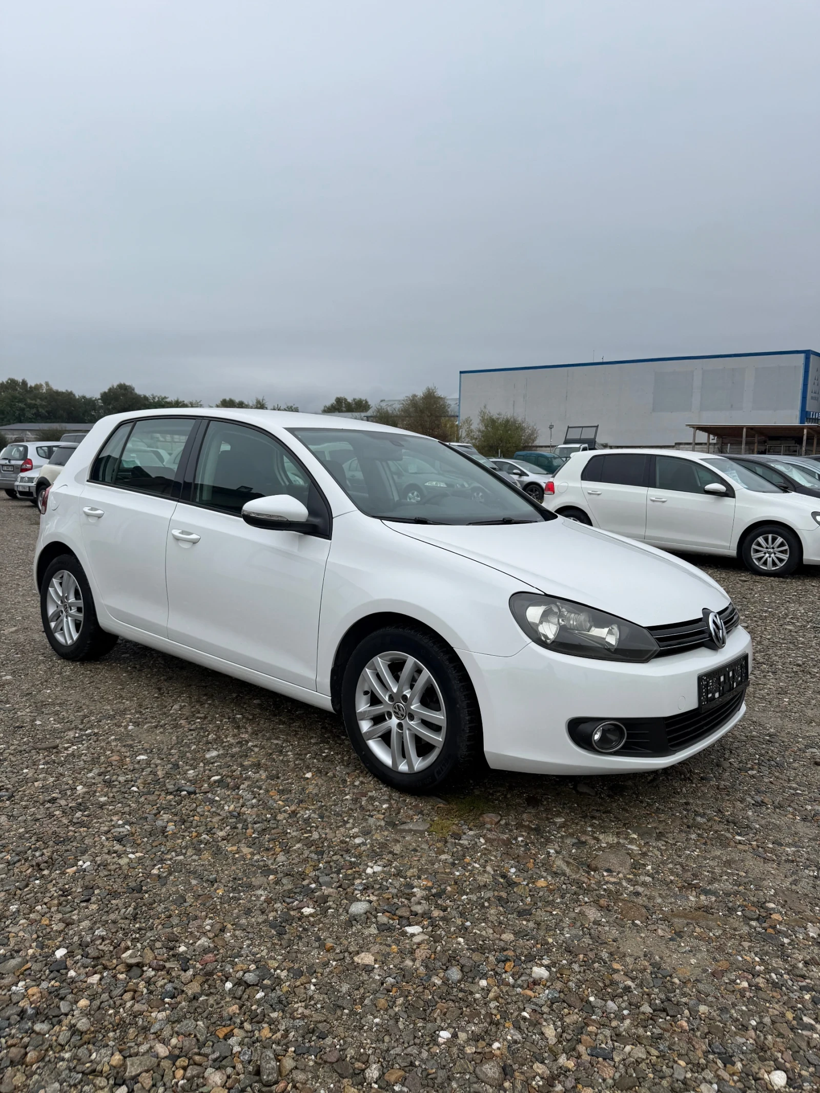 VW Golf 2.0TDI* 110кс.* HIGHLINE* ЛИЗИНГ - изображение 3