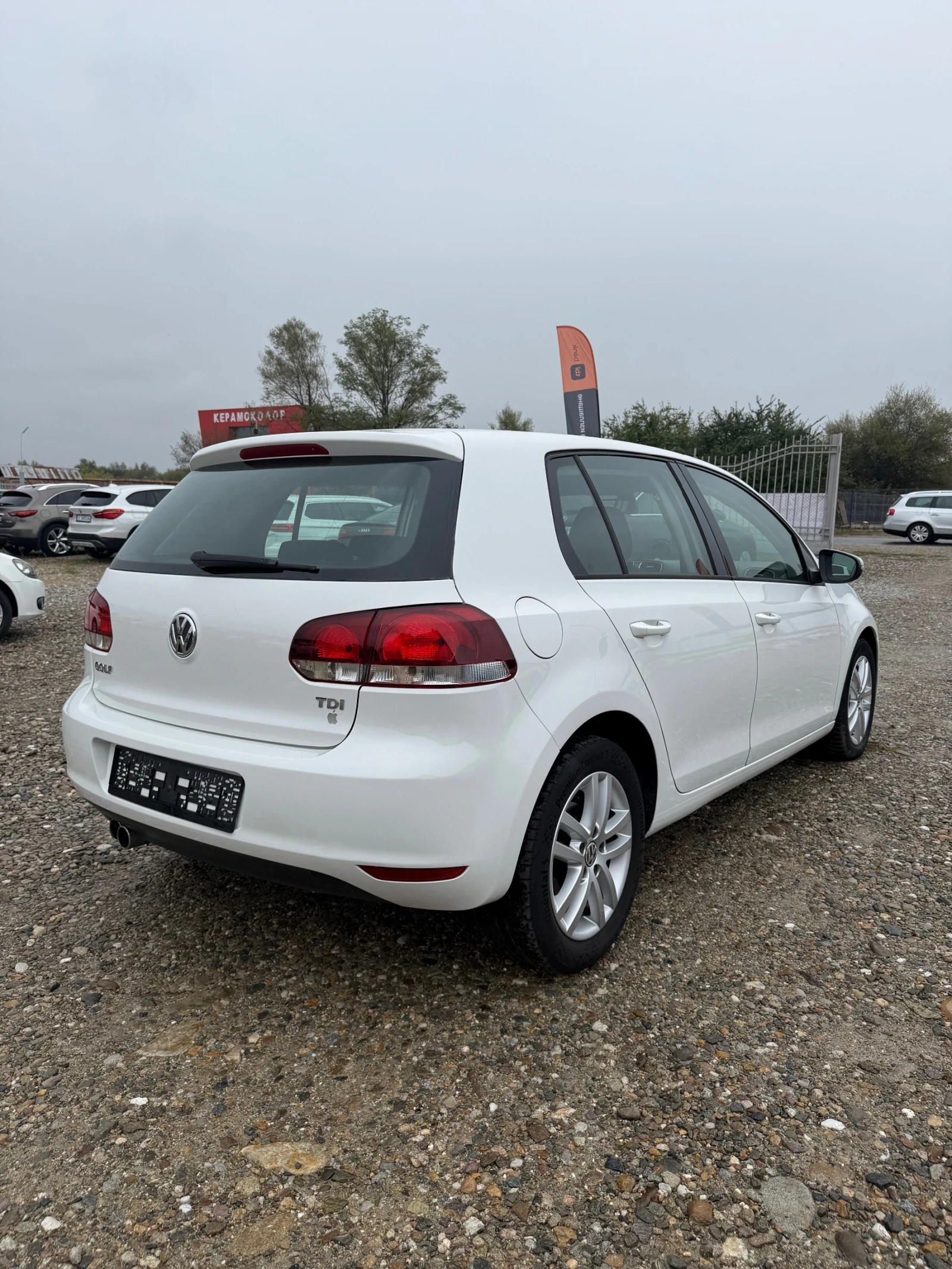 VW Golf 2.0TDI* 110кс.* HIGHLINE* ЛИЗИНГ - изображение 4